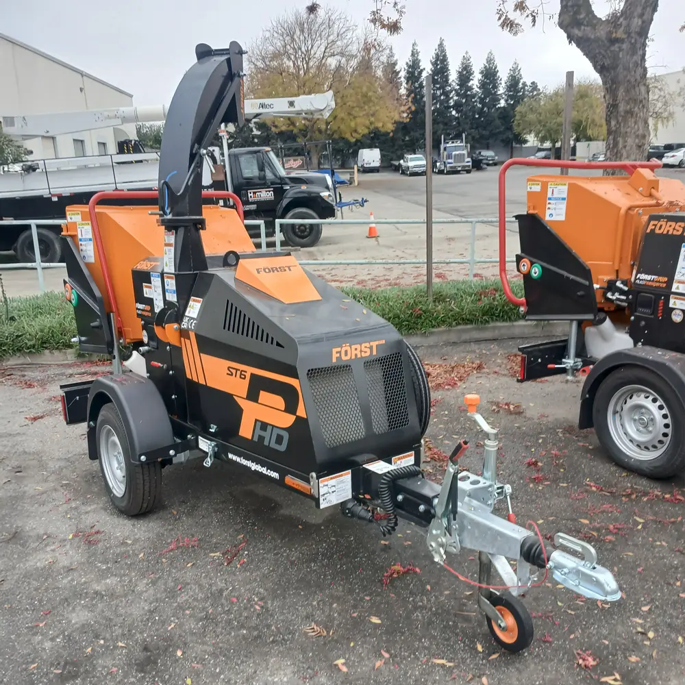 Först ST6P HD 6 inch towable wood chipper