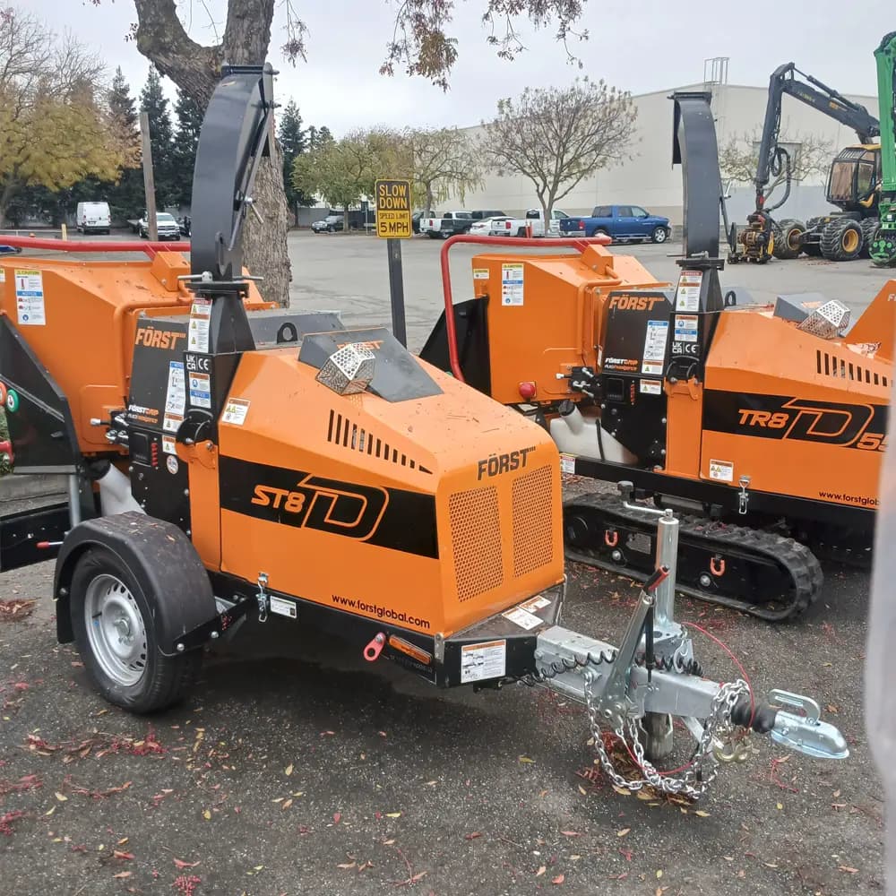 Först ST8D 8 inch towable wood chipper