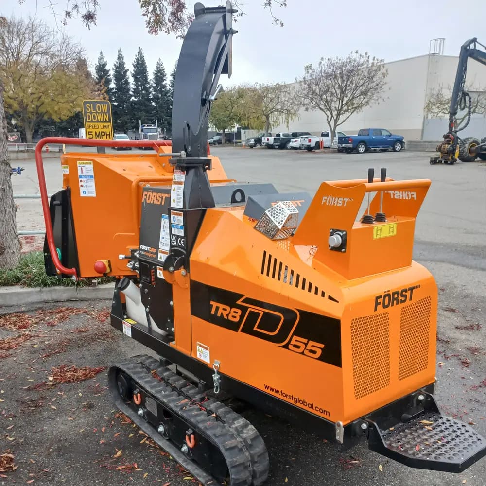 Först TR8D 8 inch tracked wood chipper