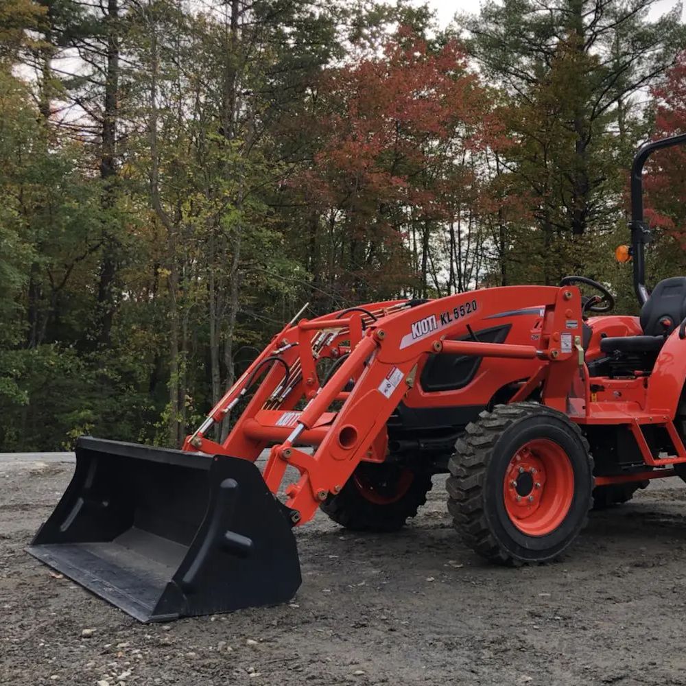 Kioti KL5520 Front End Loader w/72" Quick Attach Bucket & Grill Guard